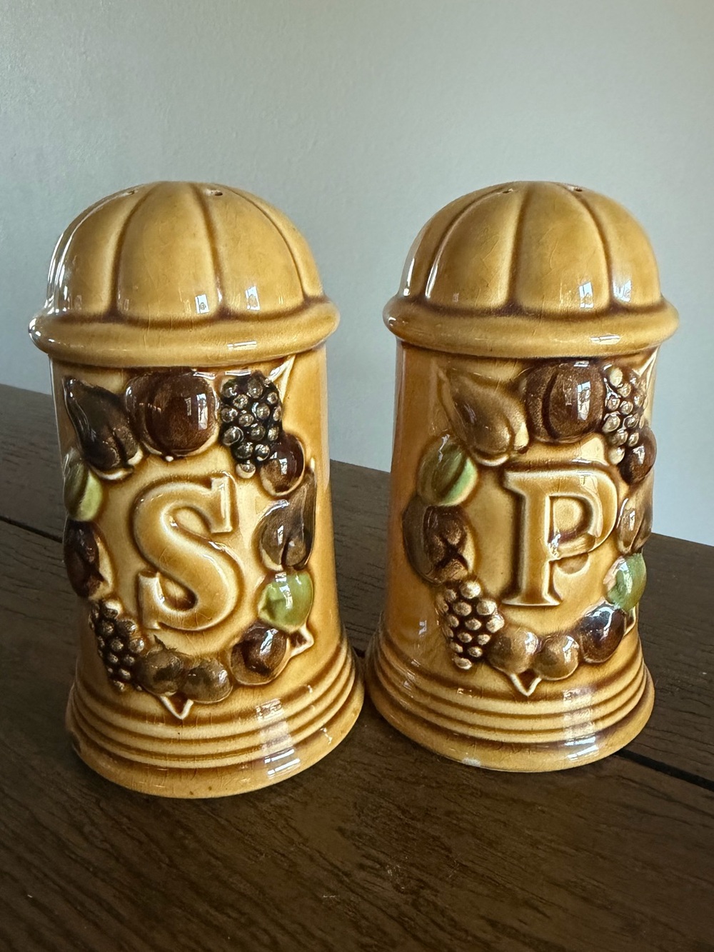 Vintage MCM Brown Yellow Ceramic Sunflower Salt And Pepper Shakers‎ Japan
